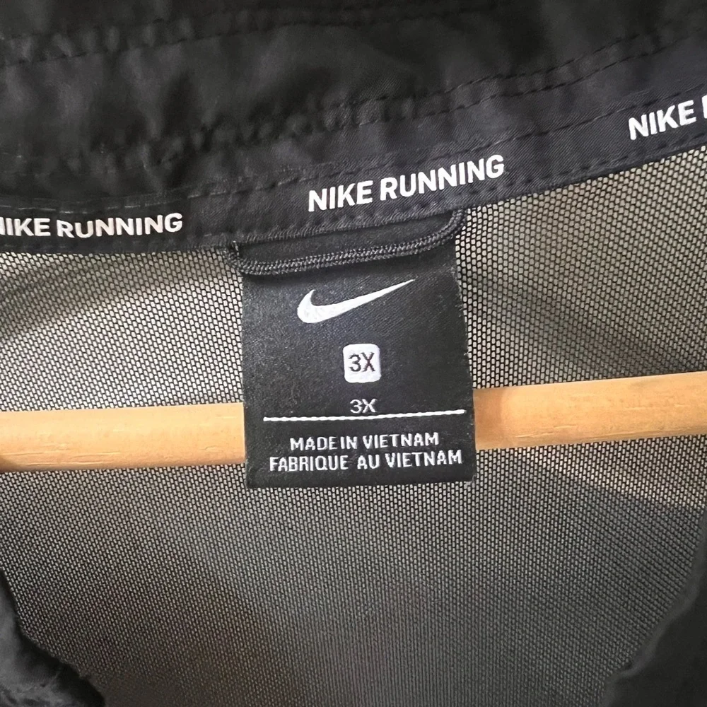 Nike Icon Clash Mesh Panel Windbreaker Running Jacket- packable garment, 3XL